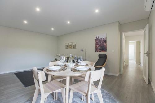 Apartamento 2br Flat W/ AC & Great Views By Lovelystay