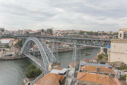 Apartamento 2br Flat W/ AC & Great Views By Lovelystay