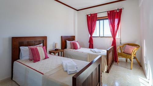2bdr Nature Apartment W/balcony By Lovelystay