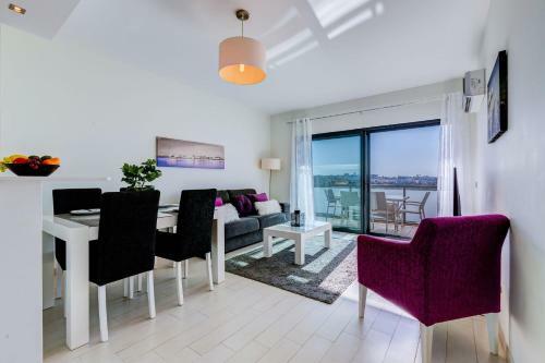 One Bedroom Apartment In Albur Village 2n