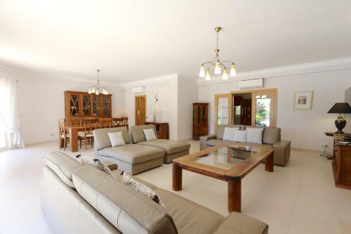 Villa Corvo - Clever Details