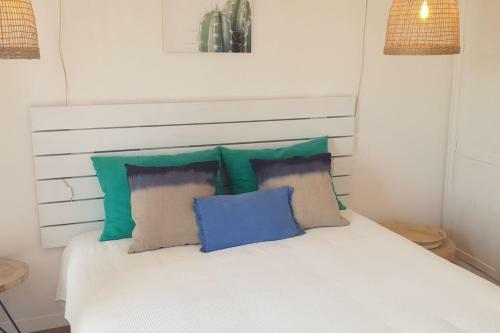Old Village Design 3 Bedroom Townhouse