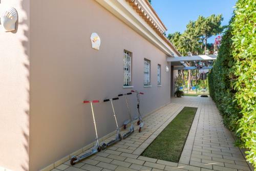 Villa With Garden And Pool