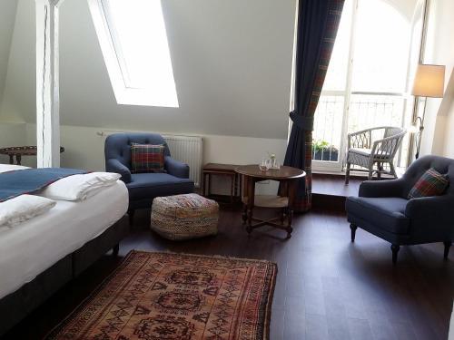 Hotel & Caf� Kleinergr�nauer