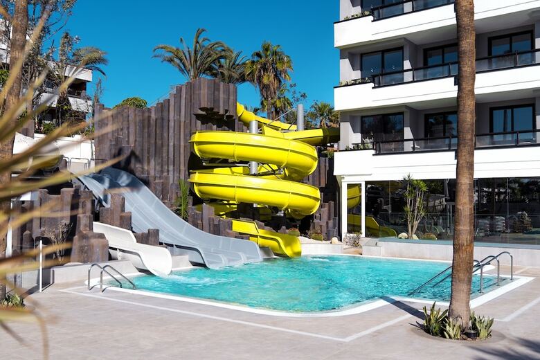 Hotel Spring Bitacora