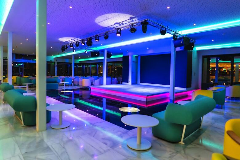 Hotel Spring Bitacora