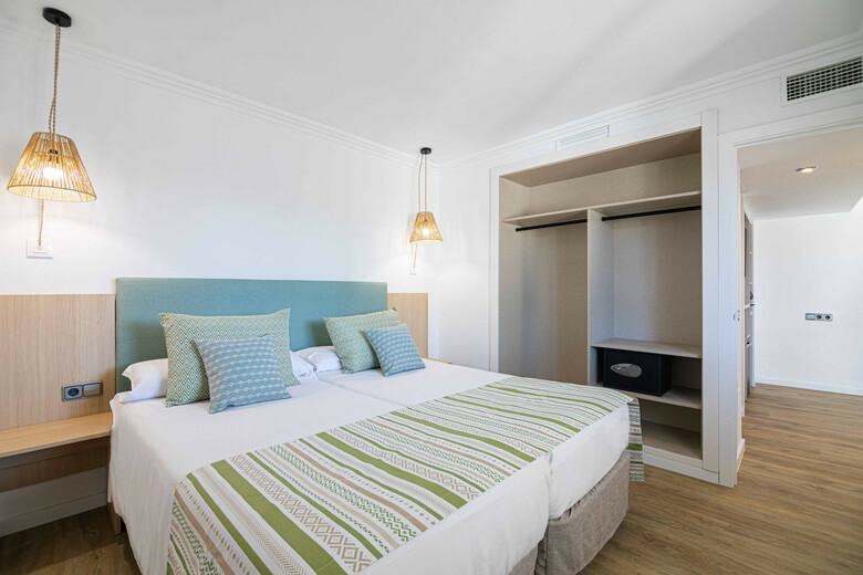 Aparthotel Marsenses Ferrera Blanca Hotel Family