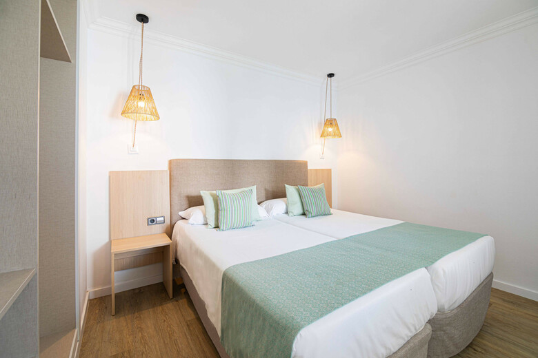 Aparthotel Marsenses Ferrera Blanca Hotel Family