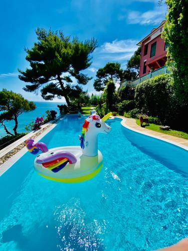 Sea View Suite Apartment In Historic Villa, Exclusive Experience