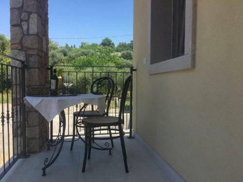 Apartamento Residence Tasso Canossa - Appartamento Con Piscina