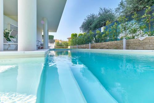 Apartmentsgarda - Le Terrazze Del Garda Residence
