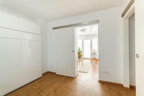 Design Apartment / 2 Room / Central / Contactless Check-in