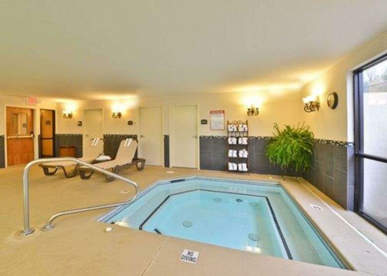 Hotel Comfort Suites Commerce