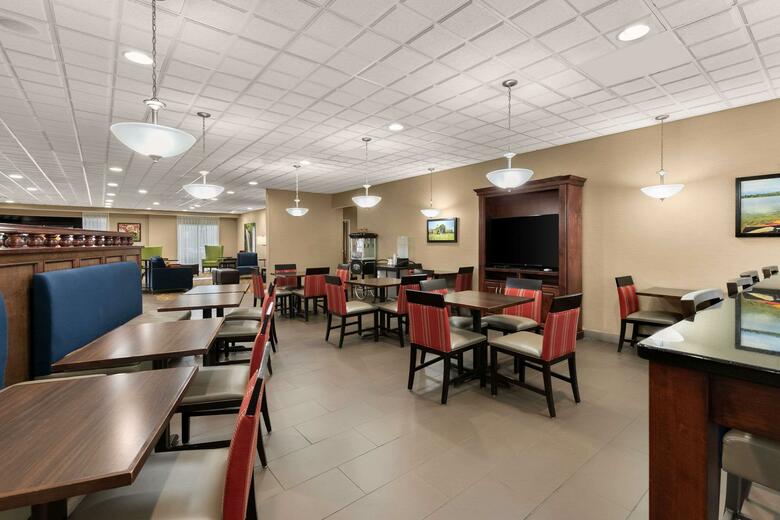 Hotel Comfort Suites Commerce