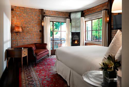 Granada Hotel & Bistro
