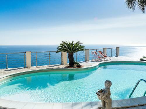 Luxurious Villa In Letojanni With Private Pool