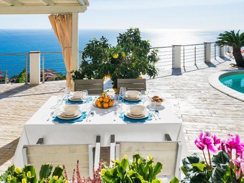 Luxurious Villa In Letojanni With Private Pool