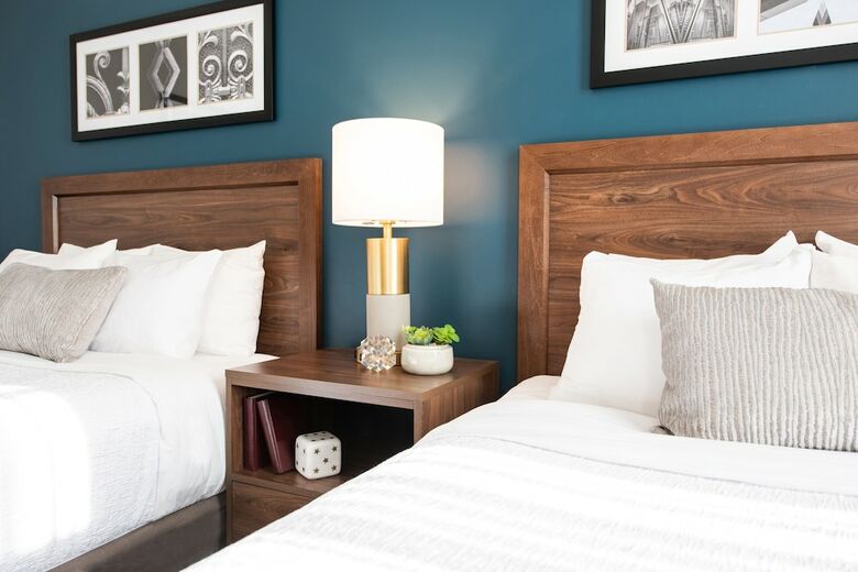 Magnolia Hotel Omaha