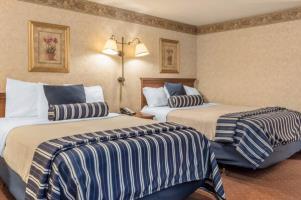 Motel Rodeway Inn & Suites