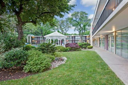Motel Ramada Wayne