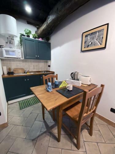 Apartamento La Casa Nei Vicoli: In Centro A Due Passi Dal Lago