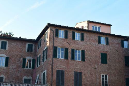Al Carmine Apartments