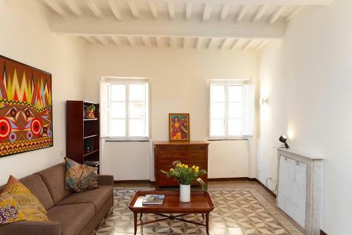 Eloisa Apartment In Lucca! Cozy In Center Town