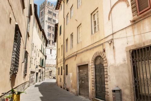 Eloisa Apartment In Lucca! Cozy In Center Town