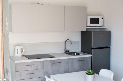 C� Rita Apartments