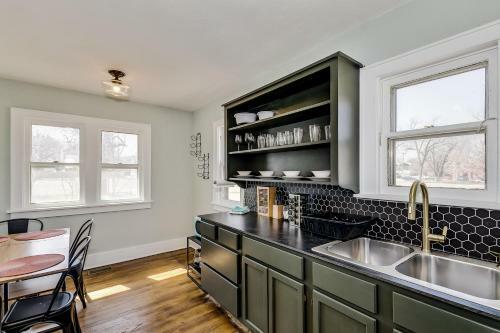 Cheerful 2 Bedroom House