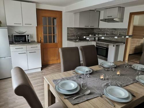 Apartamento Sch�ne Ferienwohnung Im Herzen Von Quentel