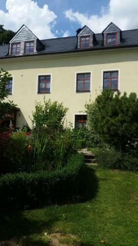 Apartamento Strasse Des Friedens