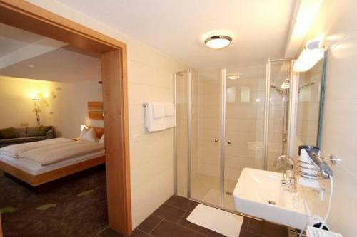 Karpfenhotel Im Gasthaus Sindel-buckel