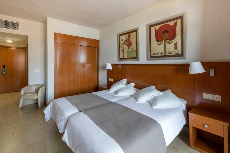 Hotel Las Palmeras Affiliated By Fergus