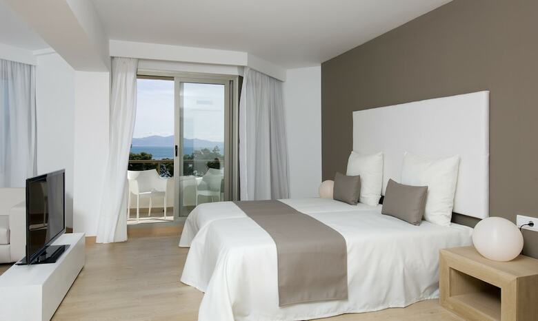 Playa Esperanza Hotel