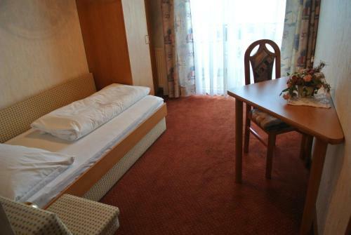 Hostal Pension Haus Am See