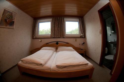 Hostal Pension Haus Am See
