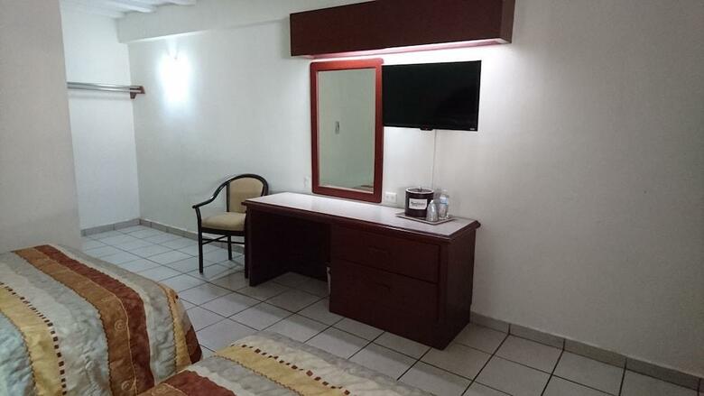 Hotel Bugambilia