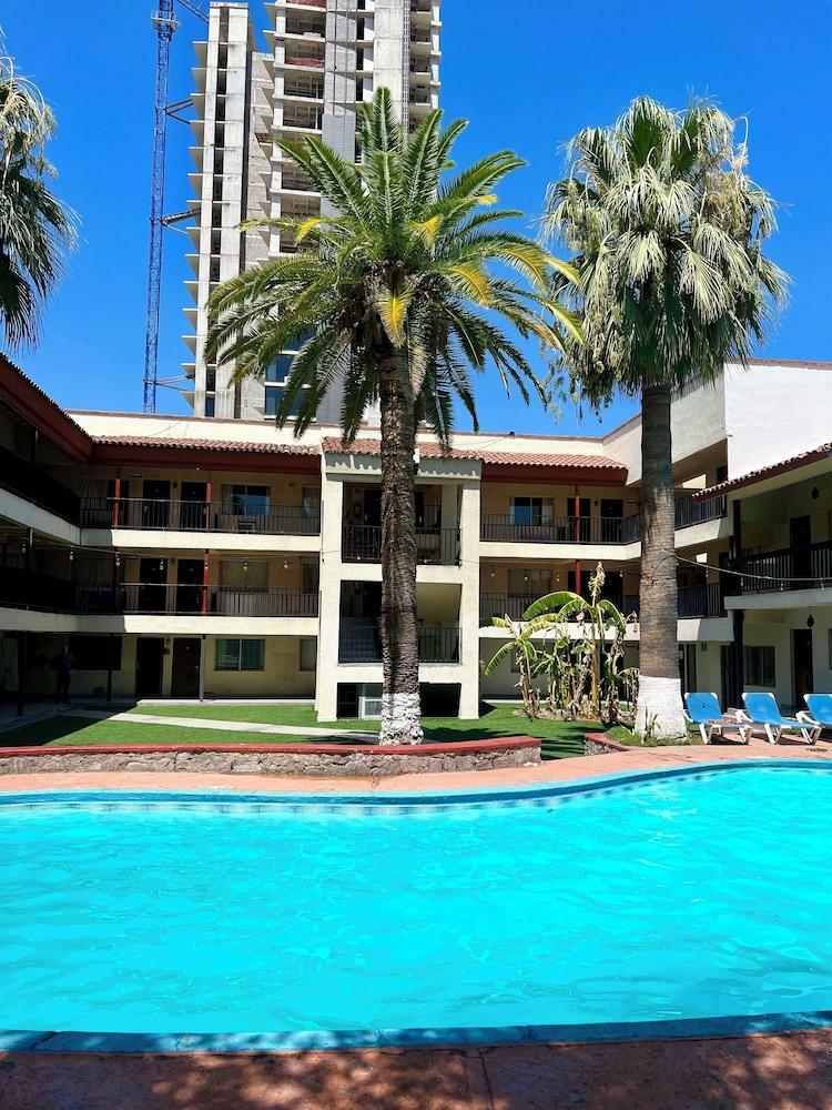 Hotel Bugambilia