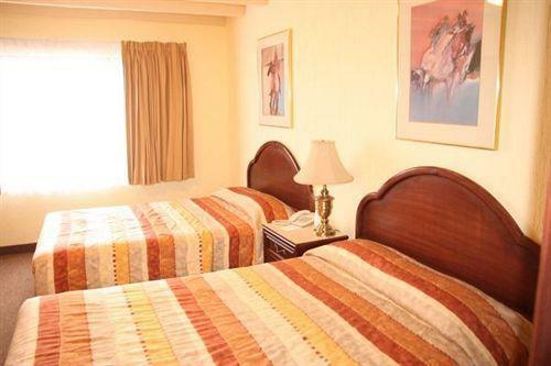 Hotel Bugambilia
