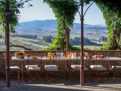 Beautiful Villa In Peccioli With Private Swimming Pool
