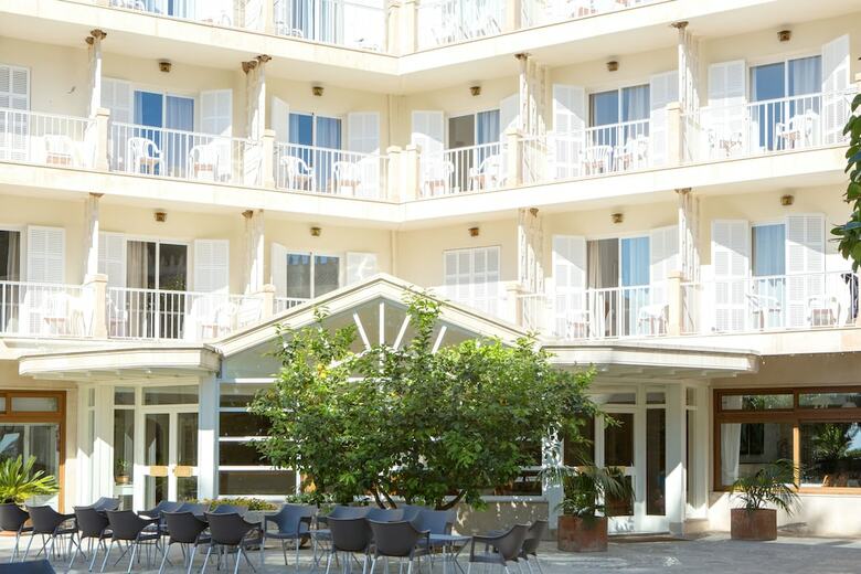 Hotel Castell Dels Hams