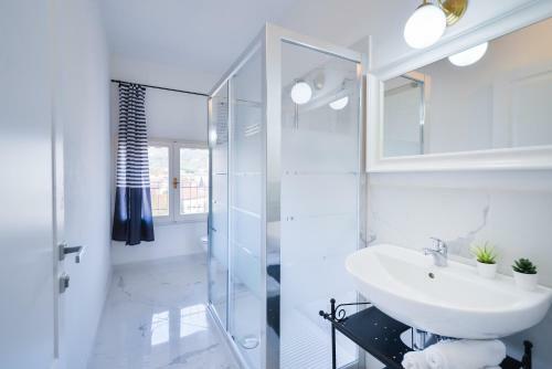 New Central Apartment