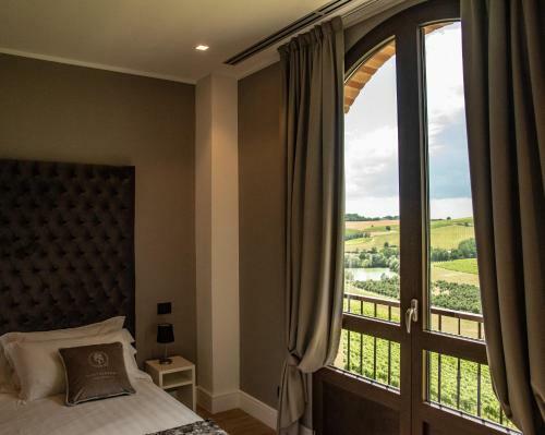 Hostal Montalbera Wine Suites