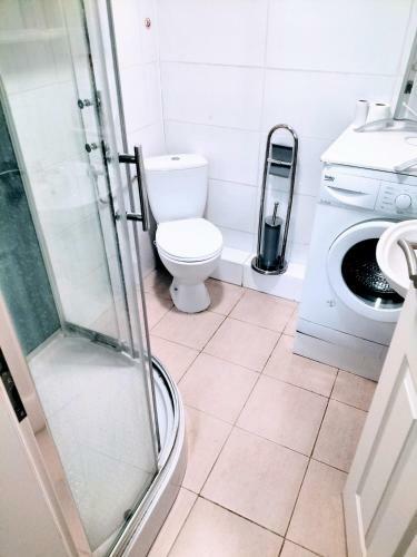 Apartment One Stop To Frankfurt Airport