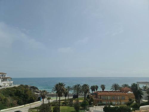 Sunrise Sea Views Eco Apartment With Swimming Pool