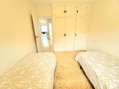 Sunrise Sea Views Eco Apartment With Swimming Pool