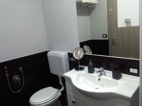 Hostal Meridional Station