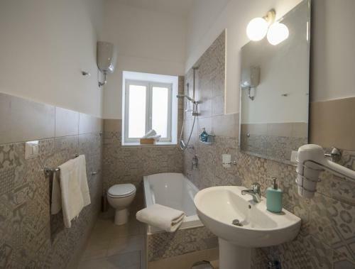Bed & Breakfast Il Viaggio Di Dante Historical Center
