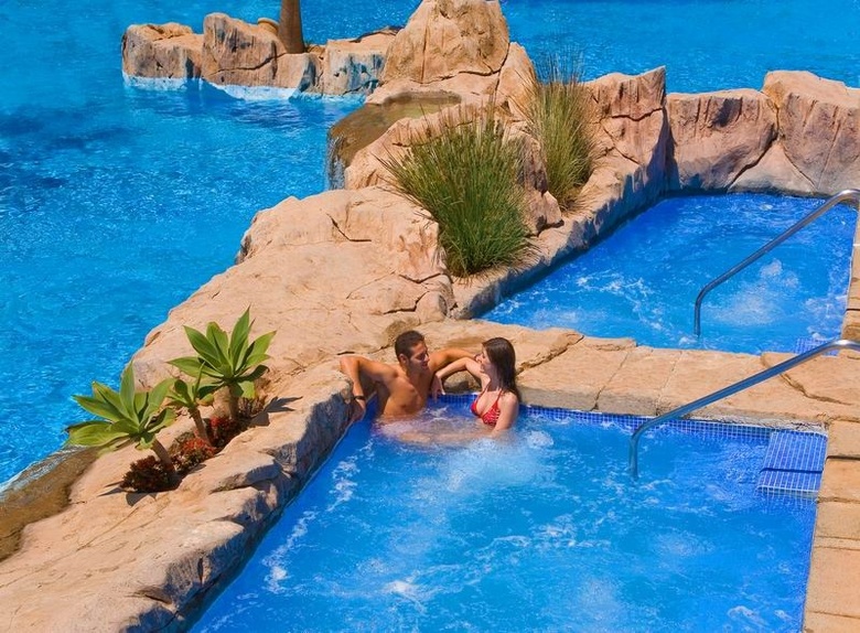 Playacapricho Hotel